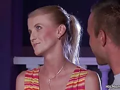 Behårede fisse modne, og teen lesbisk